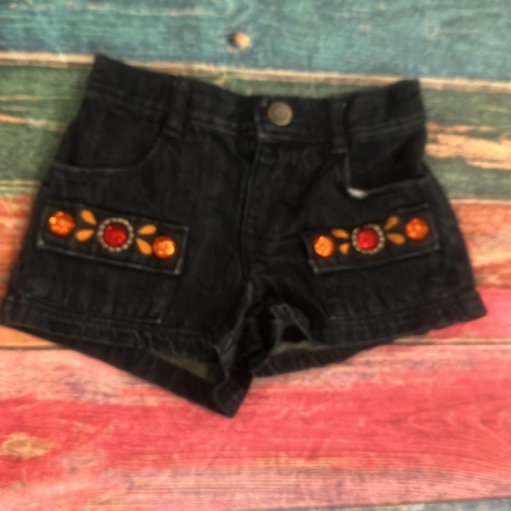Two pairs of size 18-24 month denim shorts - Picture 4 of 7